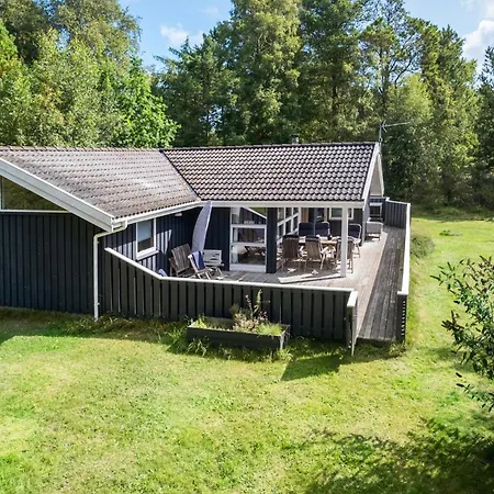 Beautiful In Sjaellands Odde With Wifi Holiday home